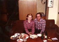 V pražském bytě s manželem - 1982