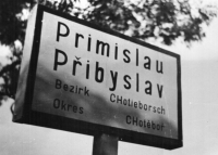 Město Přibyslav při příchodu Němců (březen 1939). Nařízení o poněmčení názvu města a ulic postihlo i Přibyslav. Foto z archivu pana Ladislava Hladíka