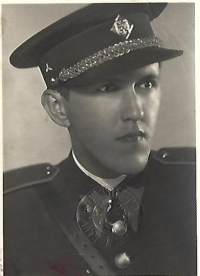 Otec Jaroslav Cimfl