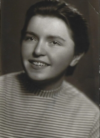 Mladana Joklová - school years
