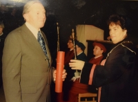 Předávání čestného titulu (doktorát z filozofie) pamětníkovi v roce 1990, Pedagogická fakulta MU Brno