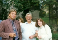 Jan Mesarč s Jiřím Dienstbierem na setkání Nadace Friedricha Neumanna v Praze, 1993