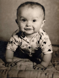 Milena Duchková as eight-month-old baby, Christmas 1958