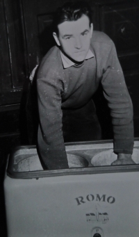 Rostislav Novák v zaměstnání, asi 60. léta