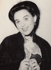 Olga Vetešníková ve hře Aktovky od A. P. Čechova, 1956-7