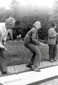 Jediná dostupná fotografie s Františkem Michálkem - otcem, rok 1979