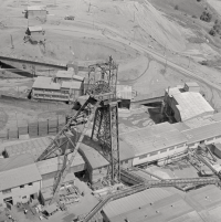 Těžní věž jámy R 1