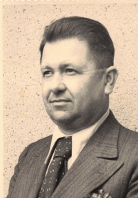 Her grandfather Šesták, a portrait, Mělník 1950
