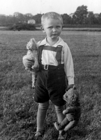 Karel Pexidr v Nové Huti 1932