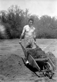 Karel Pexidr na Vícově 1960