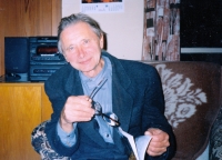 Karel Pexidr at home; 1995
