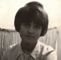 Dana Paulová, a potrait photo of that time, Prague 1967