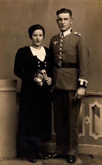 Dědeček Karel Machal s babičkou
