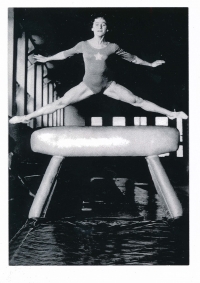 1960, Nymburk, trénink roznožky, příprava na OH v Římě