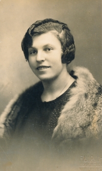 Mother Milada Kiršnerová at the beginning of 1940s