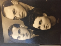 Po maturite s bratmi 1940