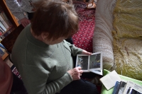 Natáčení rozhovoru s Janou Chvojkovou pro projekt Příběhy našich sousedů