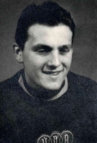 Ivo Rotter in the ÚDA jersey in 1955