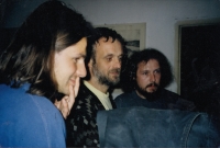 Návštěva u sochaře a malíře Luboše Dostála v Horní Loděnici, poč. 90. let