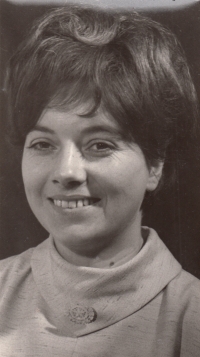 Emílie, 1964