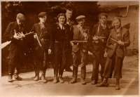 Partyzánská skupina, 1945
