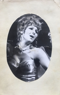 cousin actress, they shared music lessons together