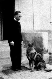 Strýc Alois Zamazal, kněz římskokatolické církve, v roce 1961 uvězněn na 2,5 roku