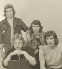 Dalibor Mierva jako člen hudební skupiny Argus, 1975