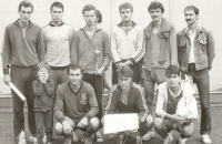 Dalibor Mierva jako trenér Dukly mezi svými svěřenci