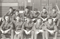 Dalibor Mierva jako trenér Dukly mezi svými svěřenci