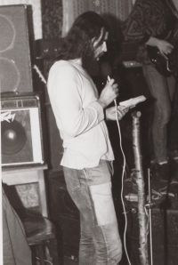 Pavel Frait v podniku u Hradce Králové, Silvestr 1989