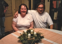 Poslední fotografie Anny Hrudkové s manželem Janem Hrudkou v rodinném domě v Brně roku 2006