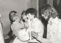 Křtiny dcery Věry Hrudkové v srpnu 1987