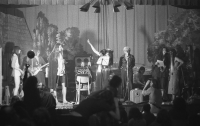 Koncert kapely DG 307 ve Veleni, počátek 70. let