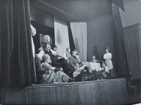 Představení v sále U Čelikovských