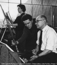 1960, Zdeněk Prokop učí v kurzech kreslení v Parku kultury Julia Fučíka v Praze 7