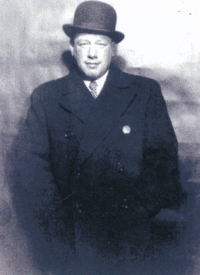 Uncle Jan Brummel, 1930s