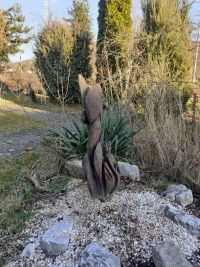 Dřevěná socha Josefa Musila na zahradě Galerie, asi 1999