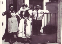 Marie Pelikánová v kroji