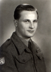 Oldřich Glet v roce 1945