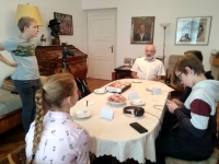 S žákovským týmem při nahrávání rozhovoru