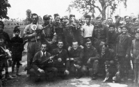 Skupina vojakov jednotky Karola Steklého po poslednej vojenskej akcii koncom apríla 1945 v Taliansku