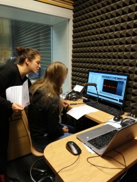 Pupils of Bohumil Hrabal Primary School during the recording of an audio report on the story of Hugo Mensdorff-Pouilly as part of the Stories of Our Neighbours project