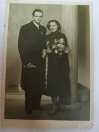 Novomanželé Vlčkovi