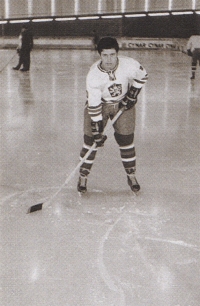 František Kaberle starší jako reprezentant na	mistrovství Evropy juniorů v Ženevě (27. 12. 1969 – 3. 1. 1970)