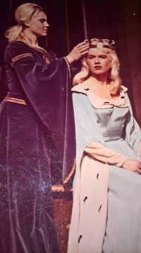 Z divadelního představení