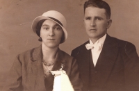 Aloisie a Antonín Habrecht, her foster parents - a wedding photo 