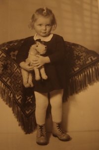 Draga Zlatníková v dětství