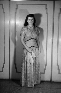 Na plese v michelské sokolovně, Praha, 1948