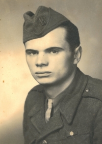 Jaroslav Vomočil during elementary military service